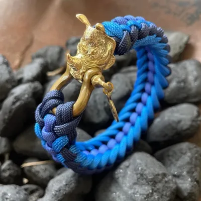Bracelet design de Kruger EDC en bleu avec accessoire doré